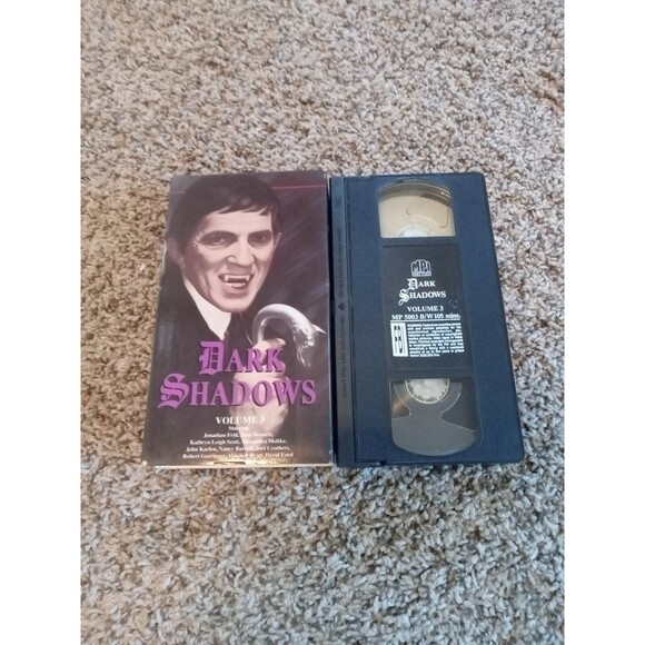 Dark Shadows VHS Tape Set Volumes 1-4 - Picture 4 of 5